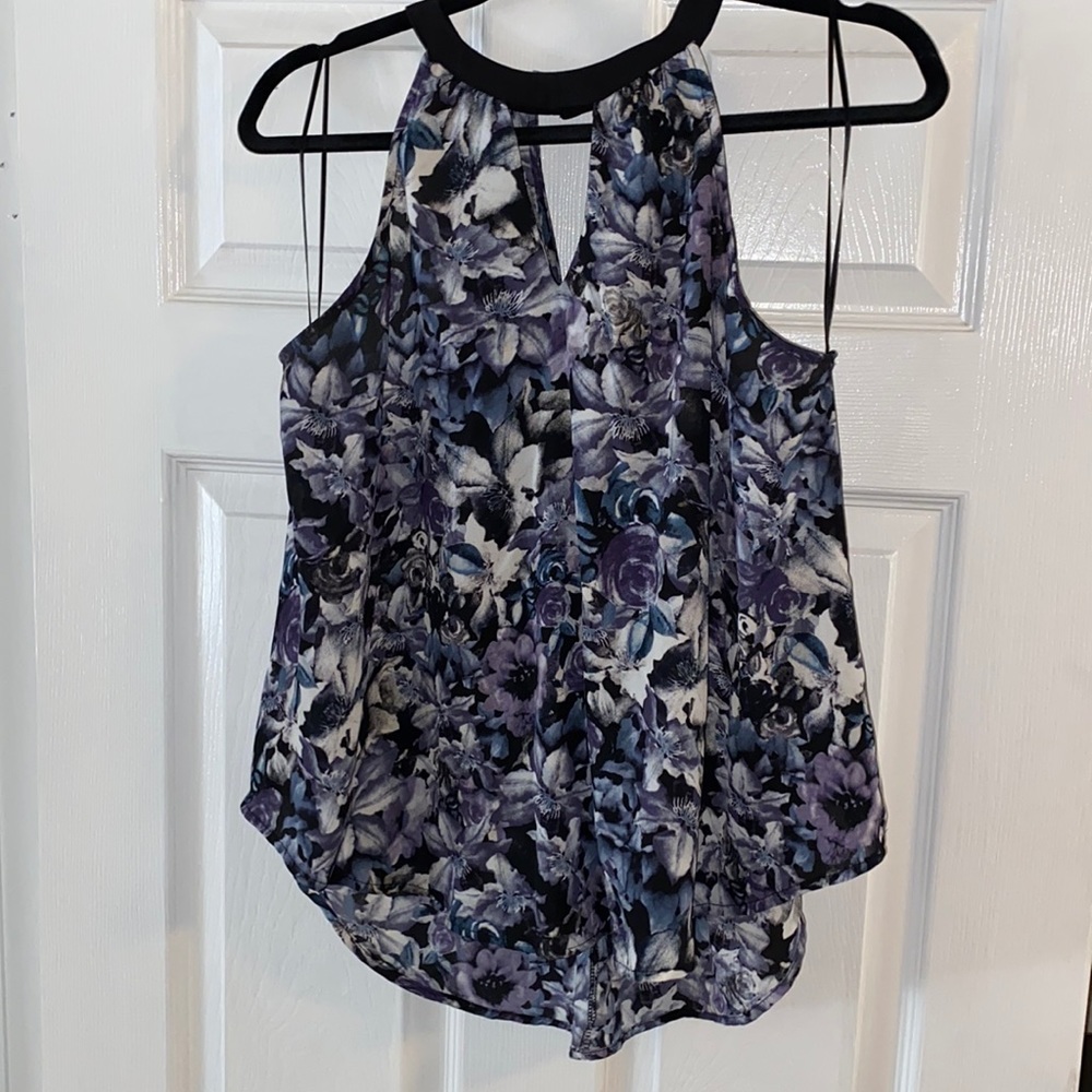 ASTR Floral top